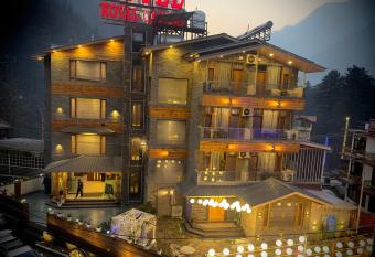 Royal Castle has Balcony rooms