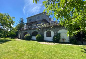 Rocca Angelica has Smoking/Balcony rooms
