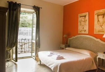 Bed and Breakfast Marina Grande Scilla has Balcony rooms