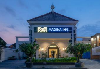 Madina Inn has Balcony rooms