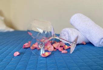 yiannis studios has Balcony rooms