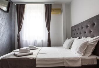 Attico Spa has rooms with a private hot tub