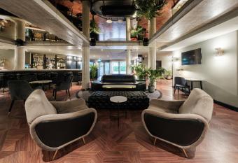 Hotel Residenz Pforzheim allows 18 year olds to book a room