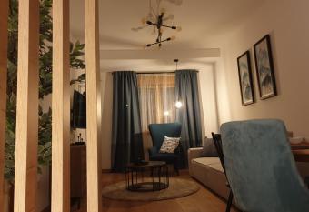 Lupo Apartman 1 allows 18 year olds to book a room