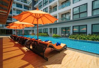 Wekata Luxury allows 18 year olds to book a room