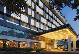 Hotel Polonia Medan managed by Topotels has rooms with a private hot tub