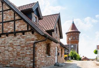 Bauern Haus allows 18 year olds to book a room