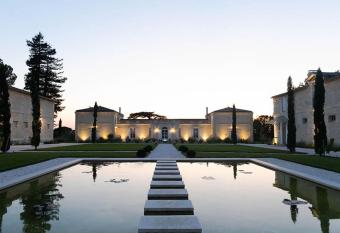 Ch  teau Gassies allows 18 year olds to book a room