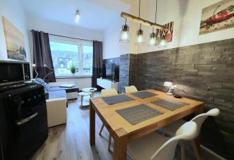 Moderne Wohlf  hloase zentral in Seen  he - Pillow menu, 2 Stk 55 allows 18 year olds to book a room