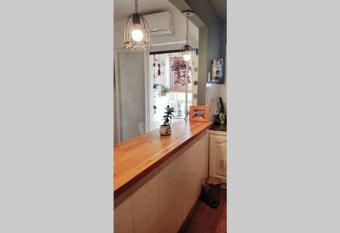 Encantador departamento allows 18 year olds to book a room