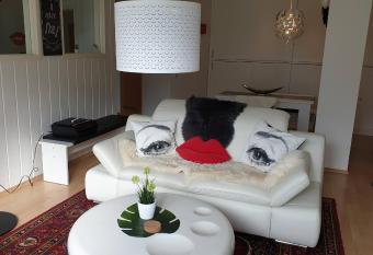 Das Uni-Loft has Balcony rooms