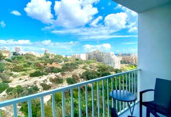 Charming apartment in the heart of St. Julians has Balcony rooms
