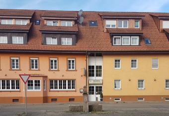 Andi  s Steakh  sli & Hotel has Balcony rooms