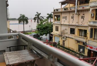 Sovanphum Guesthouse and Restaurant has Balcony rooms