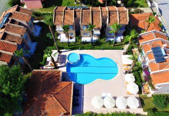 Villa Dolunay Apart Hotel has Balcony rooms