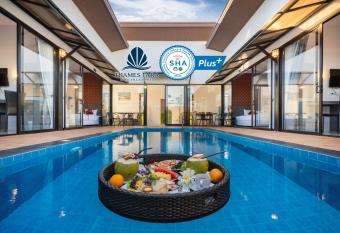 Thames Tara Private Pool Villa Rawai Phuket - SHA Extra Plus allows 18 year olds to book a room