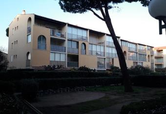 Appartement Le Corail has Balcony rooms