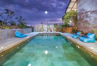 Villa Atra Bambulogy by Nagisa Bali allows 18 year olds to book a room