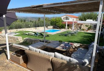 Old stone villa in Apokoronas Villa Nostalgia Kreta has Balcony rooms