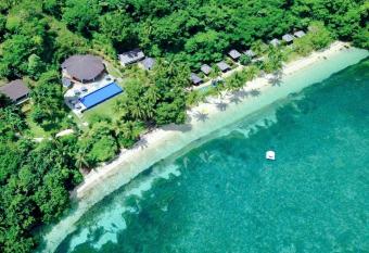 Tuburan Cove Beach Resort has Balcony rooms