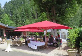 Diamanthotel Idar-Oberstein allows 18 year olds to book a room