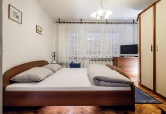 Sobe Pavica has Balcony rooms