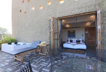 3102bce - A Vedic Resort allows 18 year olds to book a room