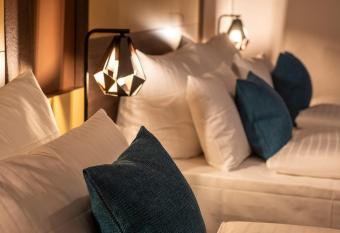 Trip Inn Sachsenhausen allows 18 year olds to book a room