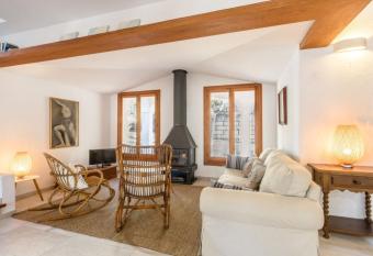 Botana 9 has Balcony rooms