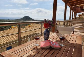 Stoupa Lefktro 1 has Balcony rooms