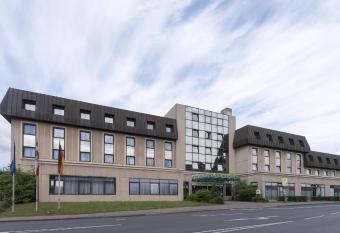 Wyndham Garden Duesseldorf Mettmann allows 18 year olds to book a room