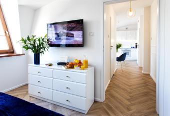 Apartament BIANCO BLU pod Jasn   G  r  . allows 18 year olds to book a room