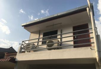 JJ HOMESTAY TAMBUN has Balcony rooms