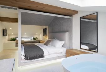 Hangzhou Xizi Guesthouse has Balcony rooms