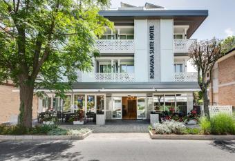 Romagna Suite Hotel has Balcony rooms