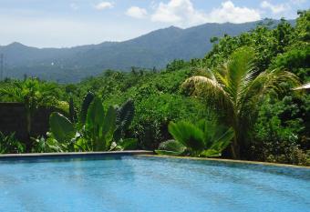 Villa Belindo allows 18 year olds to book a room