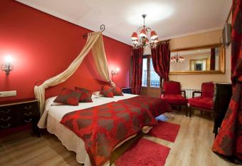 Legado de Ugarte, Casa Rural allows 18 year olds to book a room