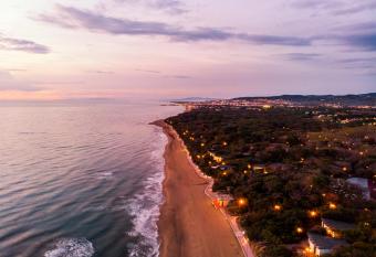 Hotel Riva degli Etruschi allows 18 year olds to book a room