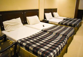 Al Asad Hotel allows 18 year olds to book a room