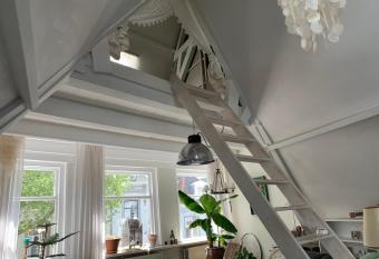 Choco Loca Loft, Bed, Bad & Bol has Smoking/Balcony rooms