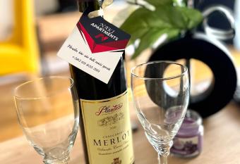 NAKI Apartments has Balcony rooms