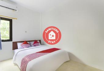 OYO 2928 Rumah Ceria allows 18 year olds to book a room
