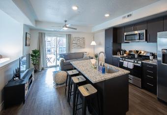 Kasa Downtown Salt Lake City has Balcony rooms