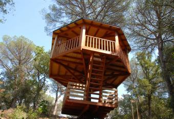Cabanes Dosrius has Balcony rooms