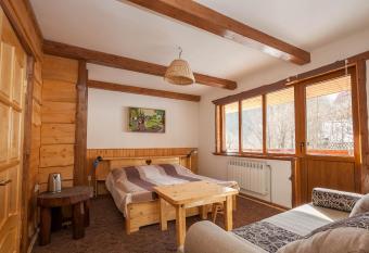 Vatra Hotel has Balcony rooms