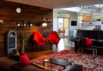 Ramada by Wyndham Dresden allows 18 year olds to book a room