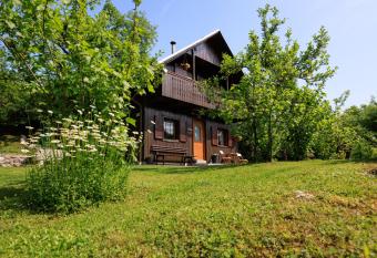 Po  itni  ka hi  a ErOs has Balcony rooms