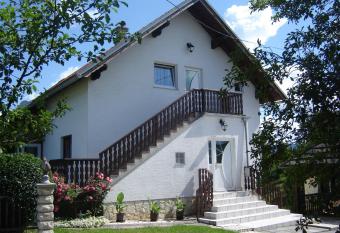Apartments Sanja has Balcony rooms