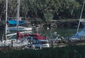 A Santy s RoomsBAGNO CONDIVISO SHARED BOTH2piano no lift NO NAVETTA a pagamento aria condi ed extra bed allows 18 year olds to book a room