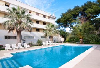 Drac Blanc 1-3 has Balcony rooms